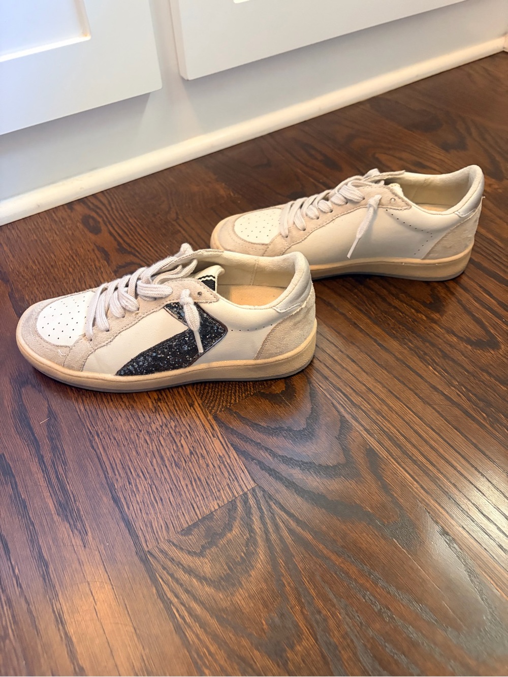 ShuShop Cream Low-Top Sneakers with Black Glitter Side Accent